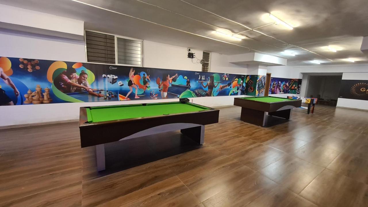 Galaxy Club & Hotel Bijāpur Dış mekan fotoğraf