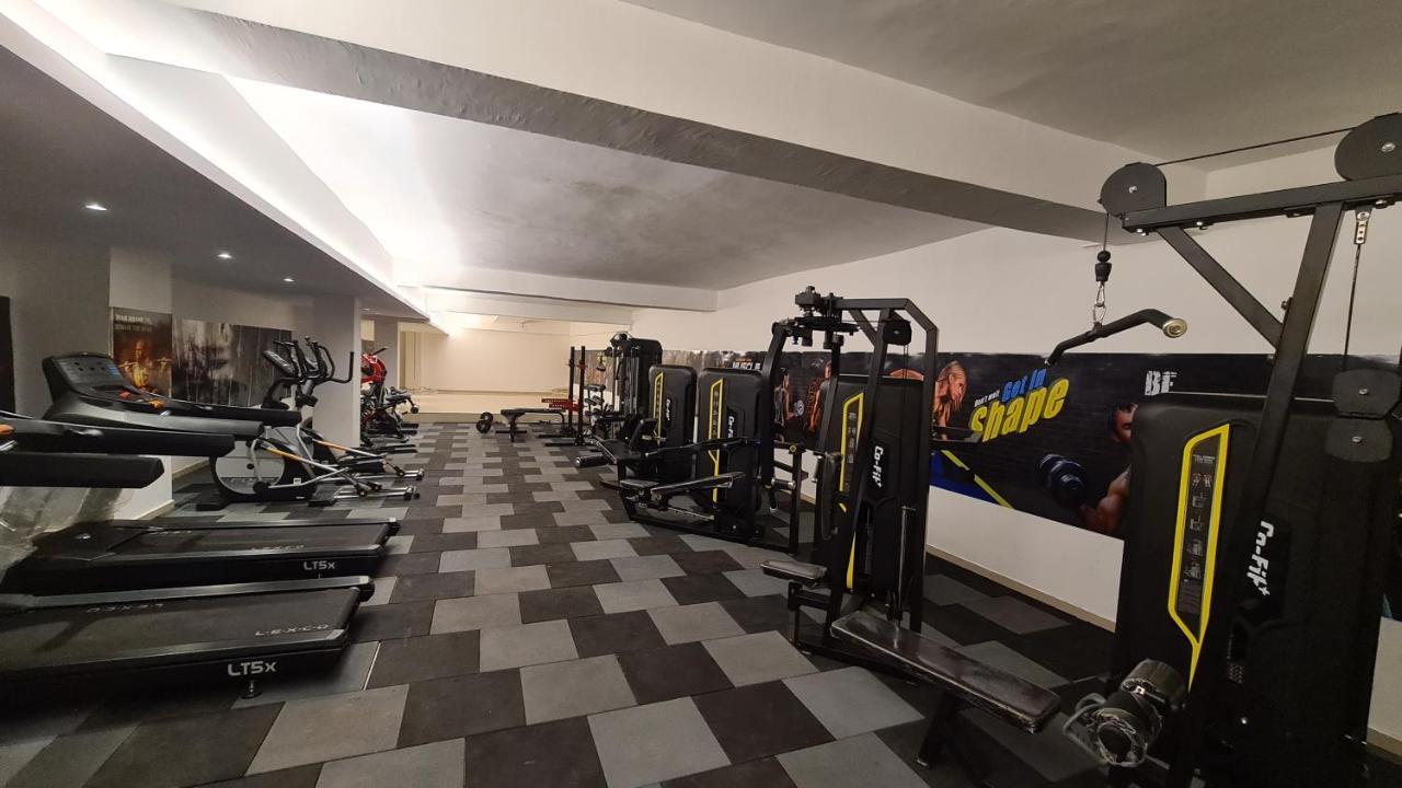 Galaxy Club & Hotel Bijāpur Dış mekan fotoğraf